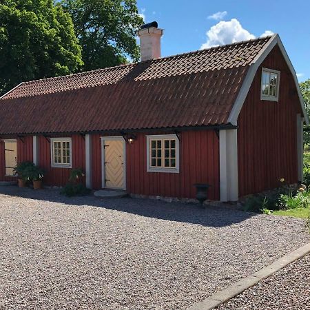 Villa Old Wing à Enköping Extérieur photo